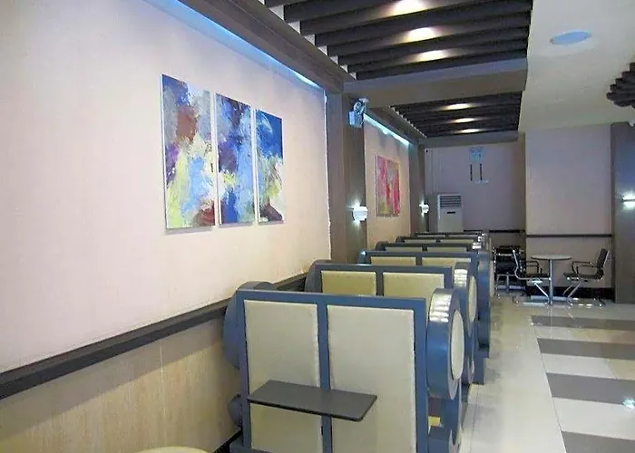 99 Quiapo Hotel 2*